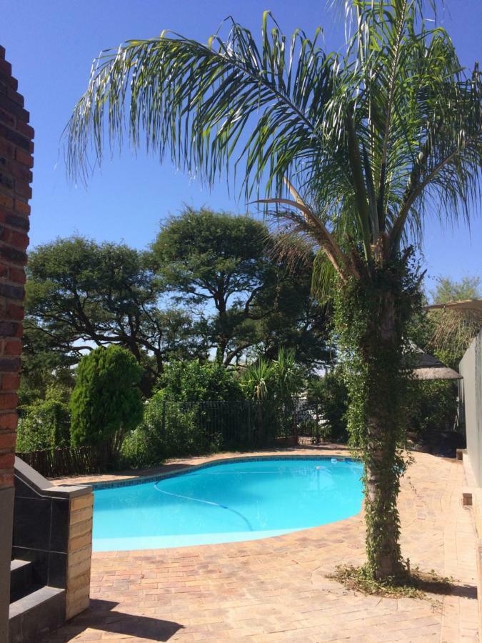 Villa Borghesi Upington Exterior foto
